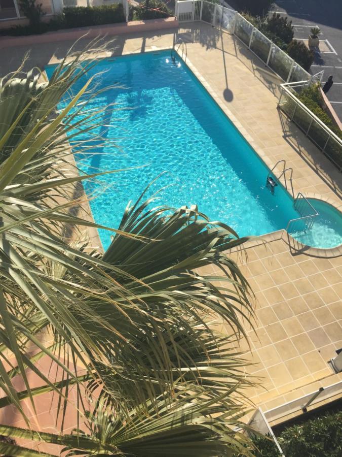 Face A La Mer Avec Piscine A 塞特港 外观 照片