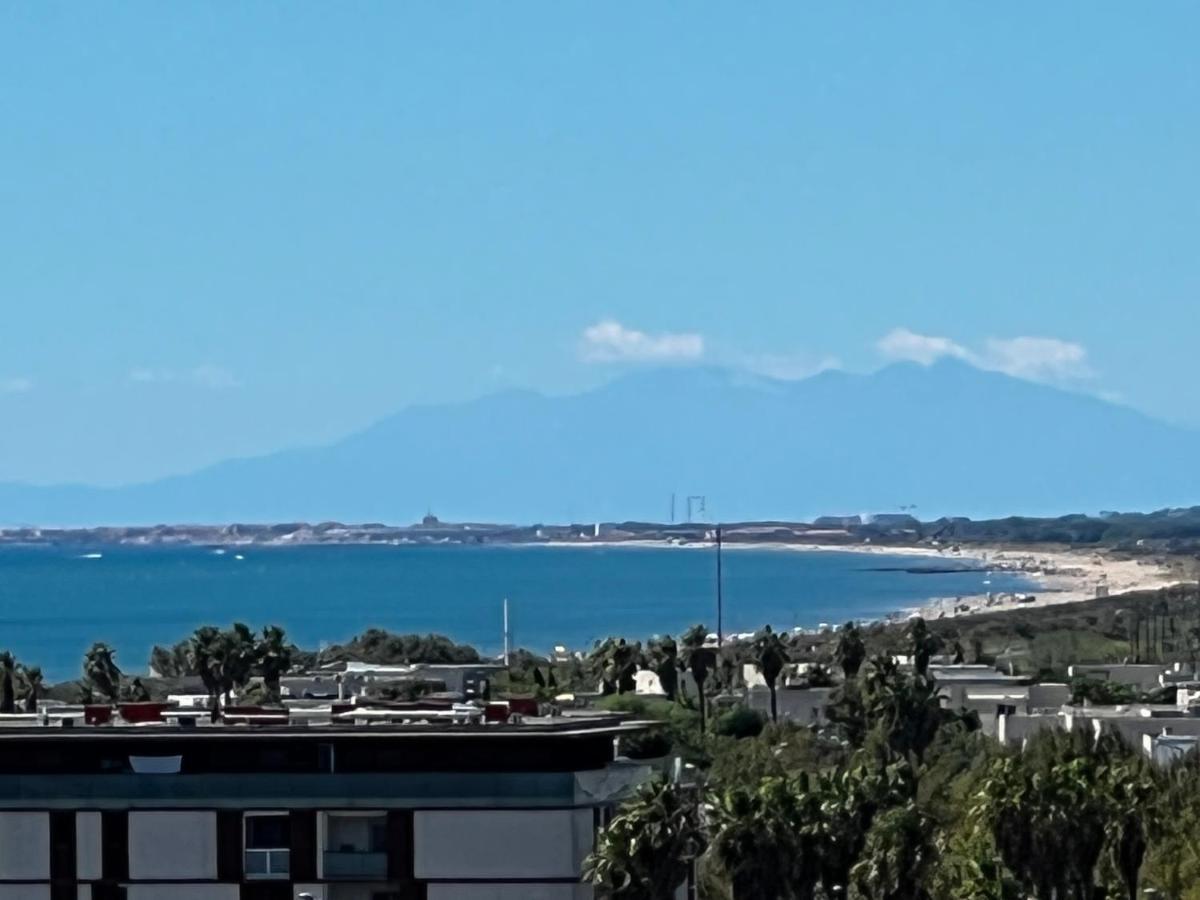 Face A La Mer Avec Piscine A 塞特港 外观 照片